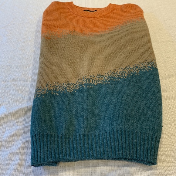 Alefric Eden Sweater - Picture 2 of 3